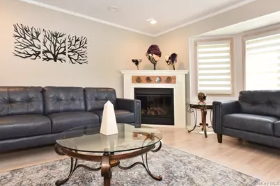 837 Beckman Drive, Bellmore, NY 11710 - Photo 5