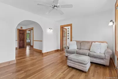 1749 Commonwealth Avenue, Merrick, NY 11566 - Photo 7