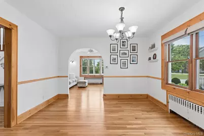 1749 Commonwealth Avenue, Merrick, NY 11566 - Photo 9