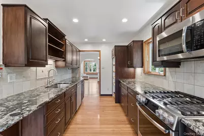 1749 Commonwealth Avenue, Merrick, NY 11566 - Photo 11
