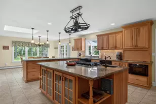 22 E Mayer Dr, Suffern, NY 10901 - Photo 11