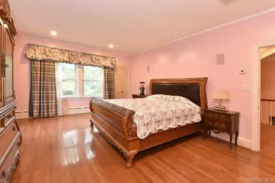 8 Magnolia Drive, Great Neck, NY 11021 - Photo 23