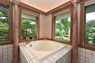 8 Magnolia Dr, Great Neck, NY 11021 - Photo 25