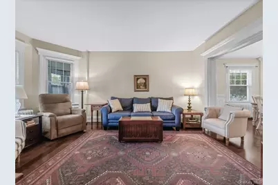 28 Union Place, Lynbrook, NY 11563 - Photo 5