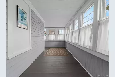28 Union Place, Lynbrook, NY 11563 - Photo 9