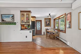 2021 Lincoln Ave, East Meadow, NY 11554 - Photo 5