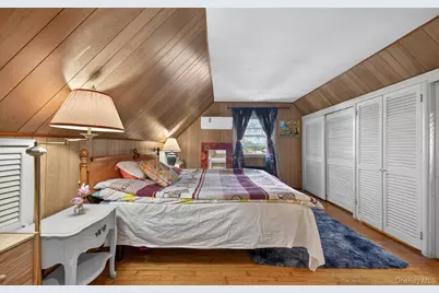 2021 Lincoln Avenue, East Meadow, NY 11554 - Photo 15