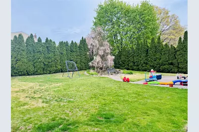 195 Maple Street, Medford, NY 11763 - Photo 31