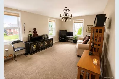 25 Nassau Street, Elmont, NY 11003 - Photo 7