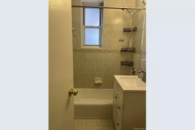 1425 Thieriot Avenue #1J, Bronx, NY 10460 - Photo 11