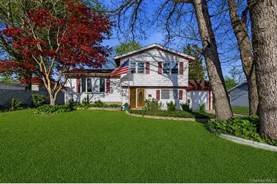 183 Broadway, Brentwood, NY 11717 - Photo 1