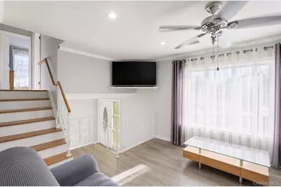 183 Broadway, Brentwood, NY 11717 - Photo 5