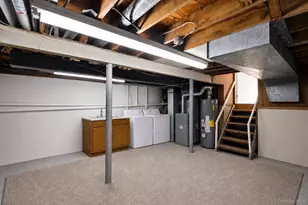 183 Broadway, Brentwood, NY 11717 - Photo 19