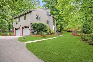 43 Powder Horn Rd, Cortlandt Manor, NY 10567 - Photo 33