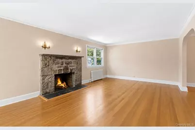 68 Seneca Avenue, White Plains, NY 10603 - Photo 5