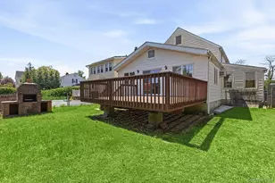 68 Seneca Ave, White Plains, NY 10603 - Photo 27