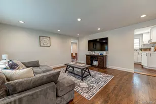 59 Serene Pl, Hauppauge, NY 11788 - Photo 3