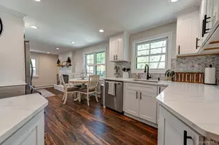 59 Serene Pl, Hauppauge, NY 11788 - Photo 5