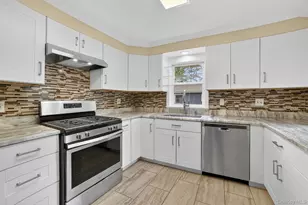 3079 Maqua Pl, Mohegan Lake, NY 10547 - Photo 7