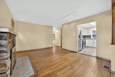 3079 Maqua Place, Mohegan Lake, NY 10547 - Photo 15
