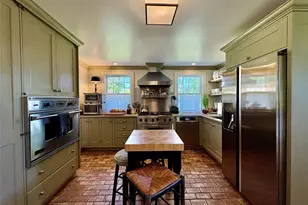 184 Twomey Ave, Calverton, NY 11933 - Photo 19
