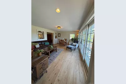 184 Twomey Avenue, Calverton, NY 11933 - Photo 9