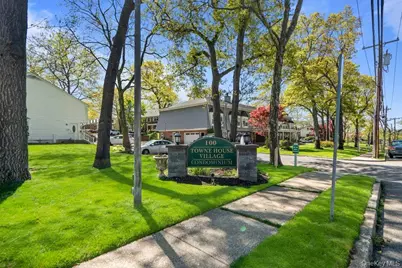 404 Towne House Village #404, Islandia, NY 11749 - Photo 27