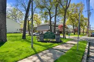 404 Towne House Village, Islandia, NY 11749 - Photo 27