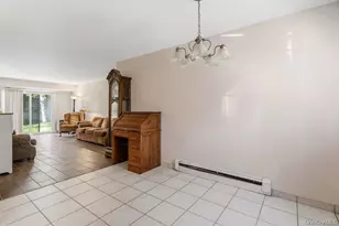 404 Towne House Village, Islandia, NY 11749 - Photo 9