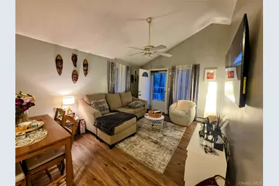 117 Maple Avenue, Flanders, NY 11901 - Photo 5