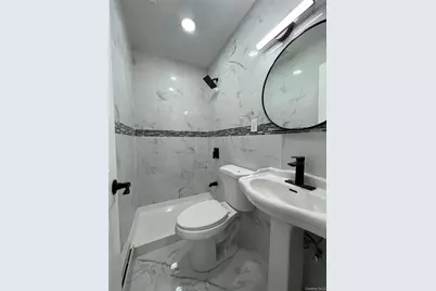 24030 141st Avenue #2, Rosedale, NY 11422 - Photo 5
