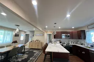 11 Skylark Ln, Levittown, NY 11756 - Photo 11