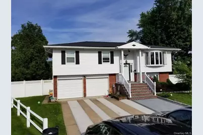 5 Jeffrey Court, Syosset, NY 11791 - Photo 1