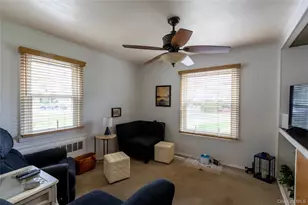 90 Sunset Rd, Bay Shore, NY 11706 - Photo 23