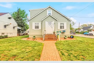 69 Nottingham Avenue, Valley Stream, NY 11580 - Photo 3