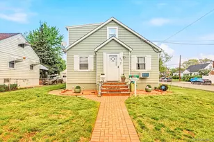 69 Nottingham Ave, Valley Stream, NY 11580 - Photo 3