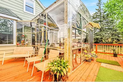 69 Nottingham Avenue, Valley Stream, NY 11580 - Photo 9