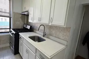 754 Brady Ave, Bronx, NY 10462 - Photo 15