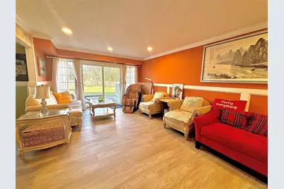 15 Manors Drive, Jericho, NY 11753 - Photo 11