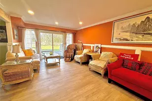 15 Manors Dr, Jericho, NY 11753 - Photo 11
