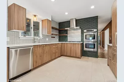 8 Jonathan Lane, Poughkeepsie, NY 12603 - Photo 15