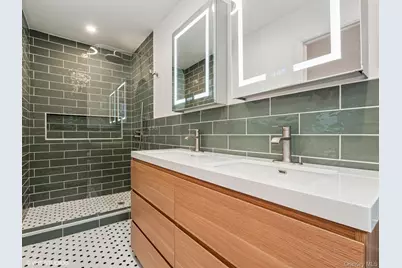 8 Jonathan Lane, Poughkeepsie, NY 12603 - Photo 23