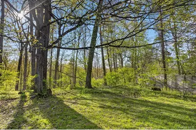 8 Jonathan Lane, Poughkeepsie, NY 12603 - Photo 33