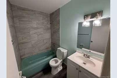 1 Colonial Road #127, Beacon, NY 12508 - Photo 7