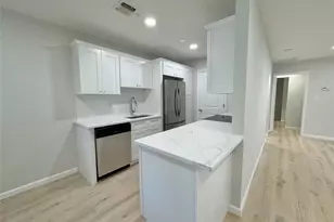 607 Cabot Ct, Saint James, NY 11780 - Photo 9