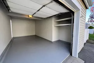 607 Cabot Ct, Saint James, NY 11780 - Photo 23