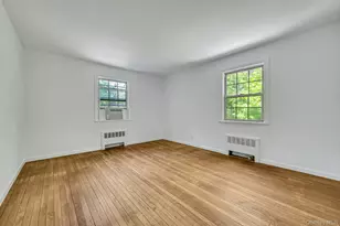 45 Robins Crescent, New Rochelle, NY 10801 - Photo 13