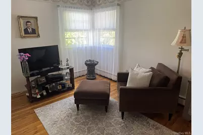 30 Malverne Avenue, Malverne, NY 11565 - Photo 21
