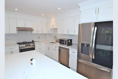 208-08 Robert Road #191M, Bayside, NY 11360 - Photo 13