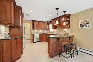 60 Woodvale Ave, Kings Park, NY 11754 - Photo 15